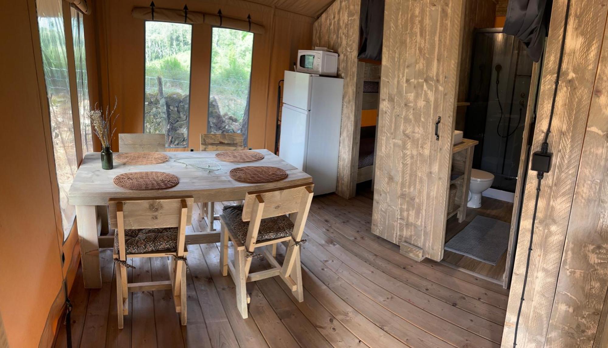 A Nassa Luxury tent Olivese